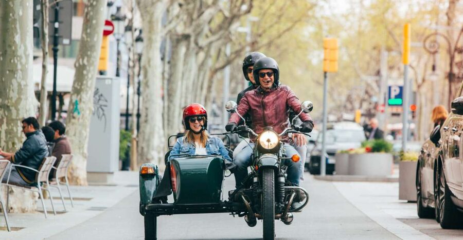 Barcelona: Half Day Tour on Sidecar Motorcycle - Extended option: Sant Pau, Park Güell, and Casa Vicens