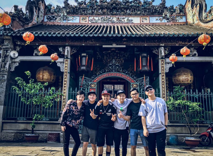 Discover Saigon's Local Sites and Culture by Motorbike - District 5 Chinatown: ghost buildings, markets, and temple calm