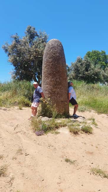 Évora: Megalithic Sites and Wine Tasting Sidecar Tour - Valverde and Guadalupe: Almendres Cromlech and Menhir in context