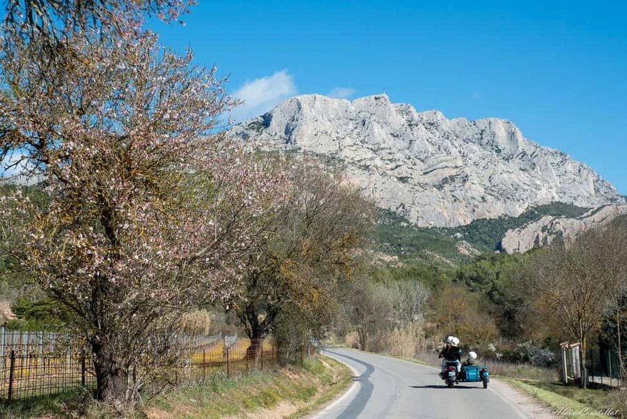 From Aix-en-Provence: 1-Hour Scenic Sidecar Tour - Vintage sidecar comfort: what’s included and how it feels