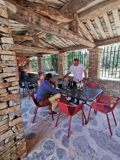 From Aix-en-Provence: 2-Hour Wine & Scenery Sidecar Tour - Who this tour fits best