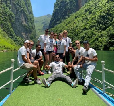 From Hanoi: 3-Day Motorbike Ha Giang Loop with Easy Rider - Day 1: Bac Sum Pass, Heaven Gate, Dong Van karst, and the Hmong King’s Palace