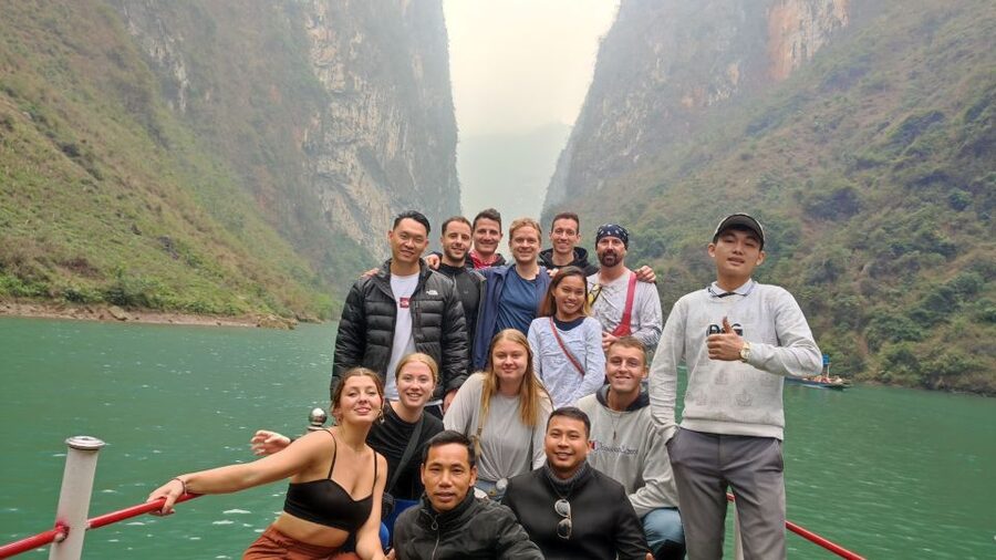 From Hanoi: Ha Giang Loop 4-Day Motorbike Tour - Day 3: Hemp Weaving in Lung Tam and Another Homestay Night
