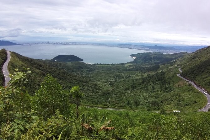 HAI VAN PASS MOTORBIKE TOUR - Top Gear Experience - Hai Van Pass Photo Stops: When the Road Becomes the Attraction