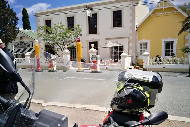 Motorbike adventures on a dual purpose motorbike in the Garden Route and Karoo. - Karoo roads: the wide-feeling contrast after forest