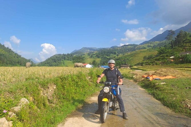 Sapa Adventure Motorbike Tour With Local Guide - Stop 1: Thác Bạc (Silver Falls) and the 1 km circular hike