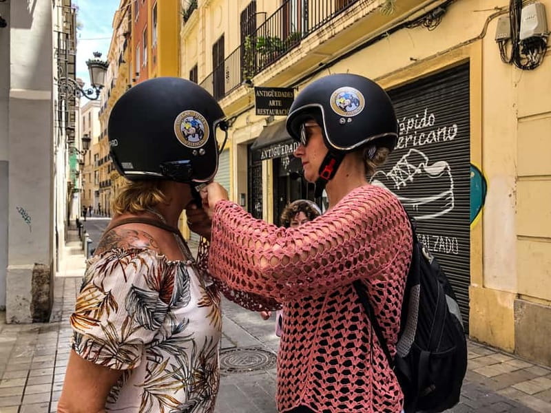 Valencia: The Highlights Tour in Vintage Sidecar - Cabanyal and La Fabrica de Hielo: the neighborhoods after the postcards