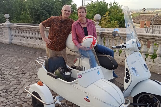 Vespa Sidecar Tour at Day/Night with Pickup - Colosseum Photo Time: Quick Stop, Real Payoff
