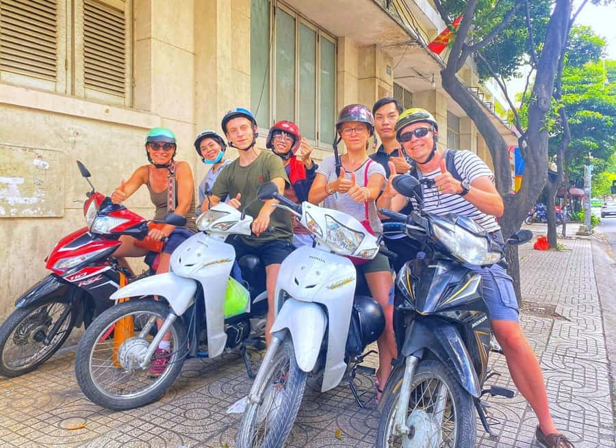 Visit 5 Districts & The Hidden Gems In Saigon By Motorbike - District 3: Thich Quang Duc Monument and Nguyen Thien Thuat’s Apartment Story